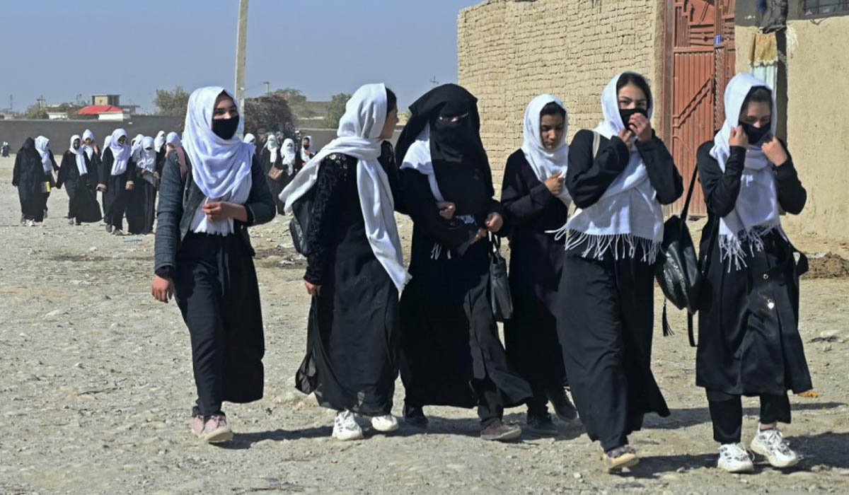 Afghan schoolgirls